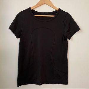 Lululemon Swiftly Tech Short Sleeve Sz 8